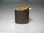 Bote de cerámica con tapa de madera (SEMI-NUEVO) 13 x 12,5 cm.