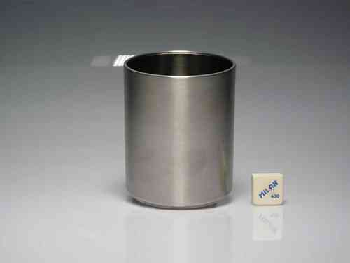 Metal can 10 x 12.5 cm. height (EMPLOYEE)