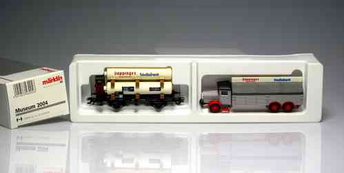 MARKLIN Museum 2004 - Wagon and truck