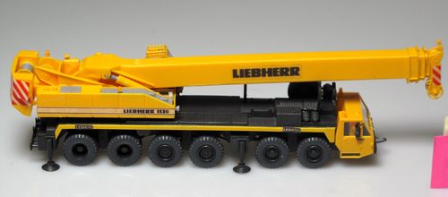 KIBRI 10496 telescopic truck crane LIEBHERR 1120 1.87 (MOUNTED AND READY TO USE)